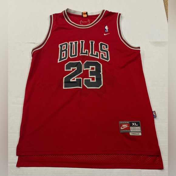 Michael Jordan #23 Chicago Bulls Red Swingman Jersey Mens XL Stitched - Picture 1 of 9